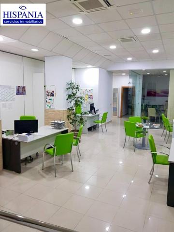 Local comercial en venta en Cádiz, Avenida photo 0