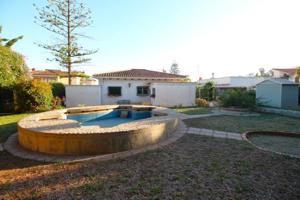 Chalet en venta en Almuñécar, Almuñecar photo 0