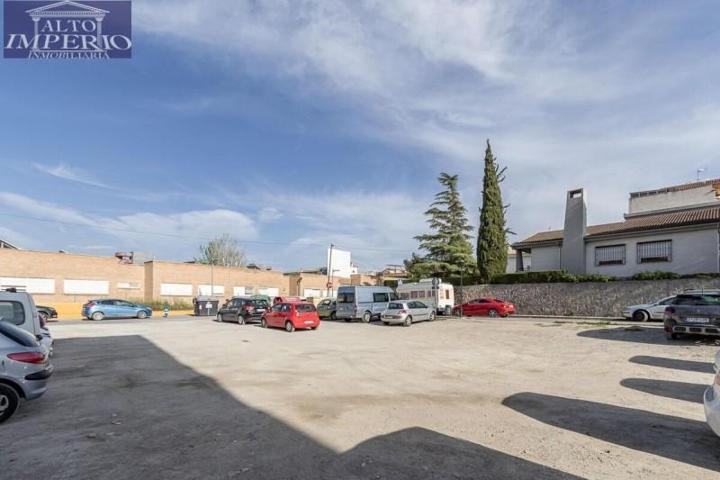 Terreno en venta en Churriana de la Vega, Churriana de la Vega photo 0