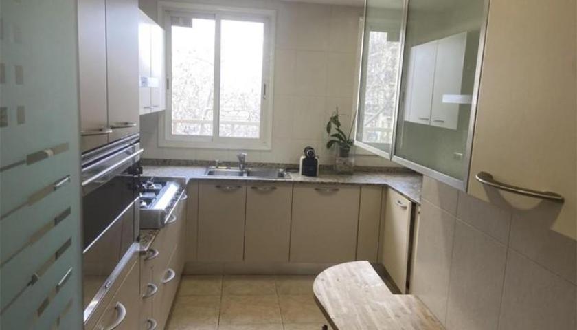 Apartamento en venta en Barcelona photo 0