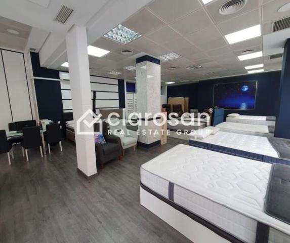 Local comercial en venta en Málaga photo 0