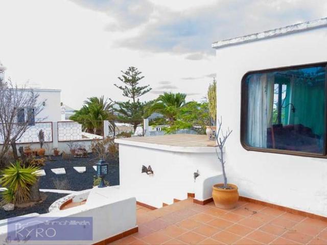 Chalet en venta en Teguise photo 0