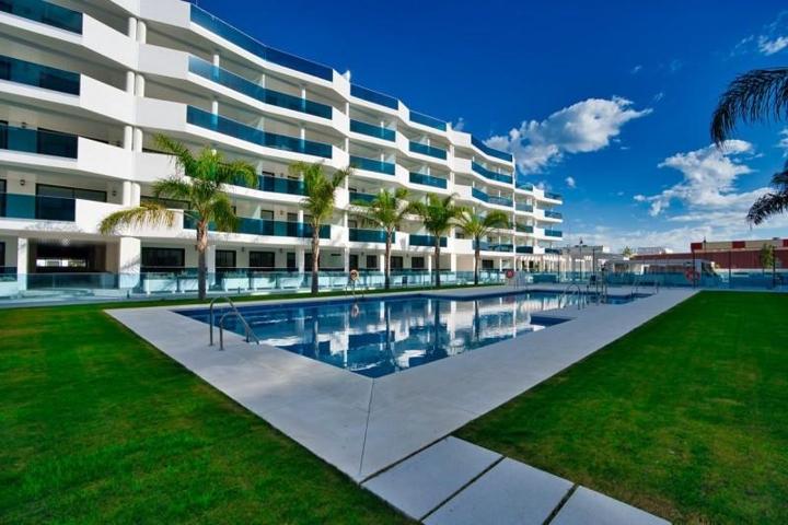 Planta baja en venta en Mijas, Las lagunas - las flores photo 0