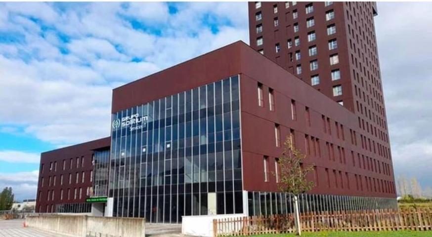 Local comercial en venta en Ponferrada, La rosaleda photo 0