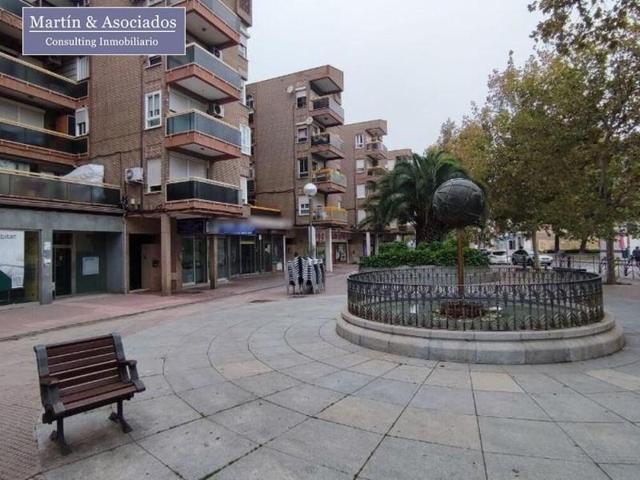 Local comercial en venta en Leganés, San Nicasio photo 0