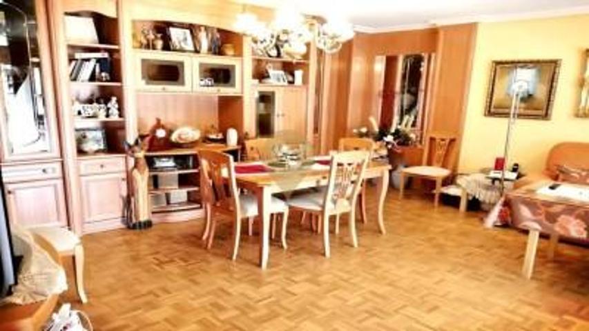 Chalet en venta en Móstoles photo 0