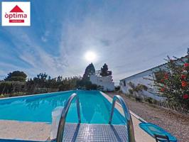 Chalet en venta en Vinyols i els Arcs, Vinyols-Cambrils photo 0
