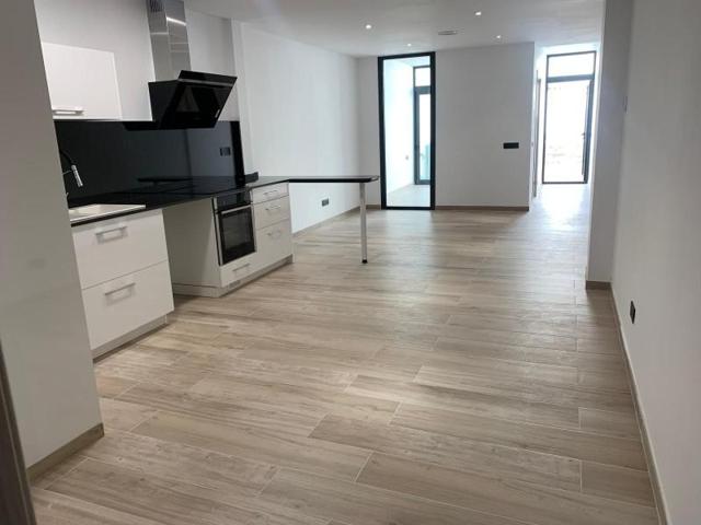 Planta baja en venta en Sabadell, Eixample photo 0