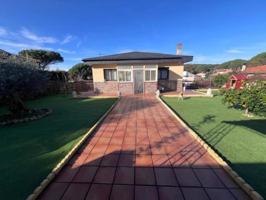 Casa en venta en Vidreres photo 0