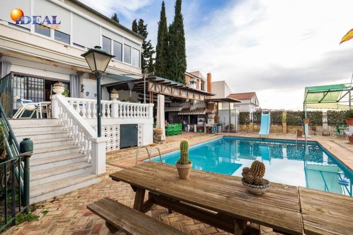 Chalet en venta en Monachil, Monachil photo 0