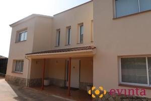 Casa en venta en Olesa de Bonesvalls, Can olivella photo 0