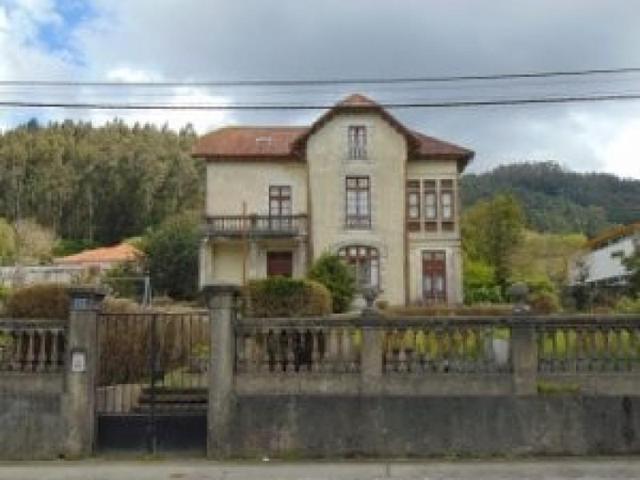 Chalet en venta en Viveiro, Mariña Lucense photo 0