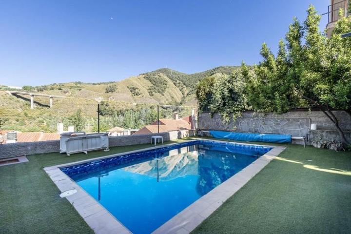 Casa en venta en Pinos Genil, Pinillos photo 0