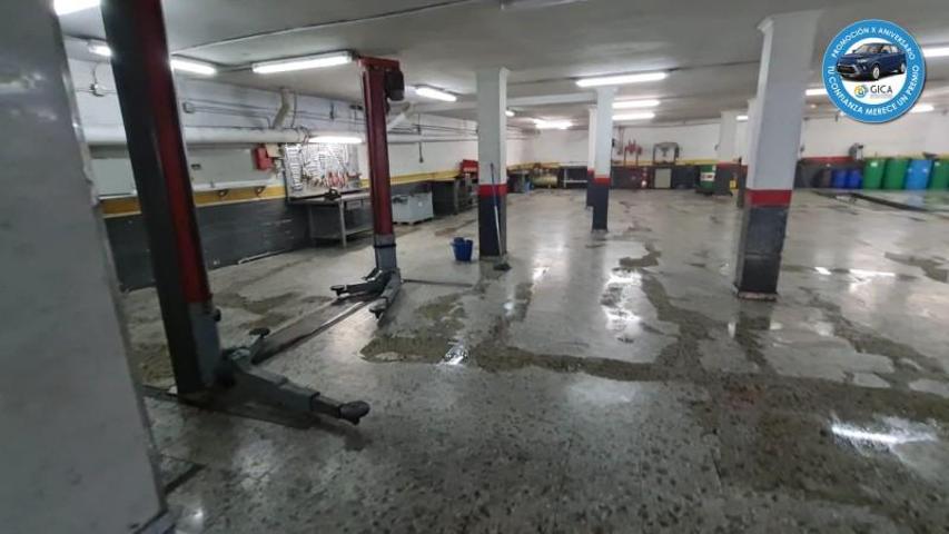 Local comercial en venta en Cádiz, Avenida photo 0