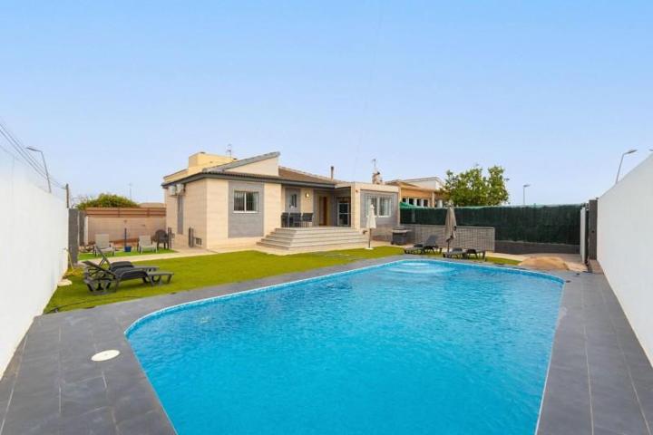 Bungalow en venta en Torrevieja, Los Balcones - Los Altos del Edén photo 0