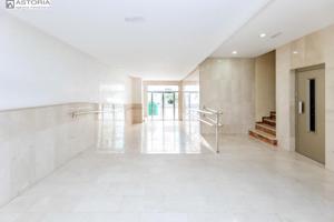 Piso en venta en Granada, Camino de ronda photo 0