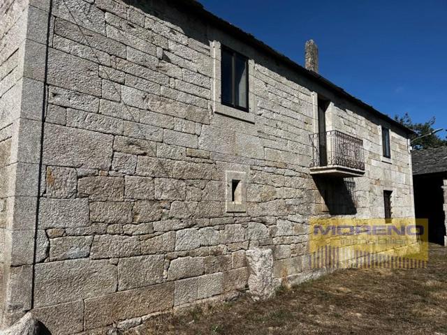 Casa con terreno en venta en Sarria photo 0