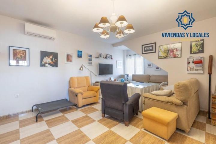 Casa en venta en Armilla, Armilla photo 0