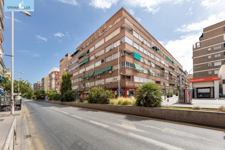 Piso en venta en Granada, Camino de ronda photo 0