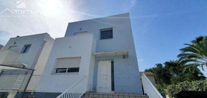 Chalet en venta en Daimús, Playa Daimus photo 0