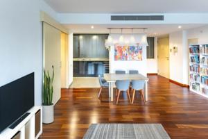 Piso en venta en L'Hospitalet de Llobregat, Santa Eulalia photo 0