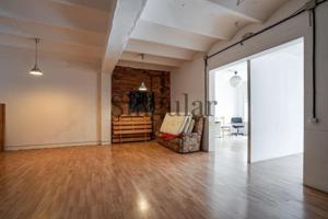 Piso en venta en Barcelona, Vila de Gràcia photo 0