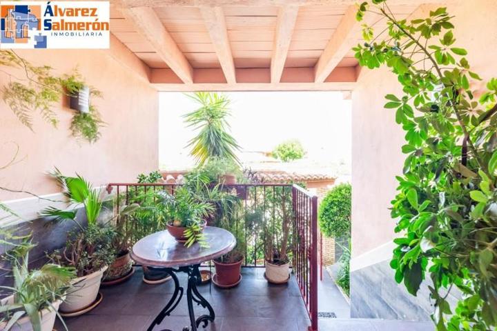 Adosada en venta en Peligros, Camino del cementerrio photo 0