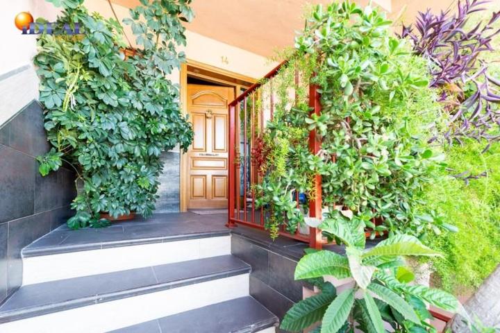 Bungalow en venta en Peligros, Camino del cementerrio photo 0