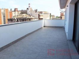 Piso en venta en Girona photo 0