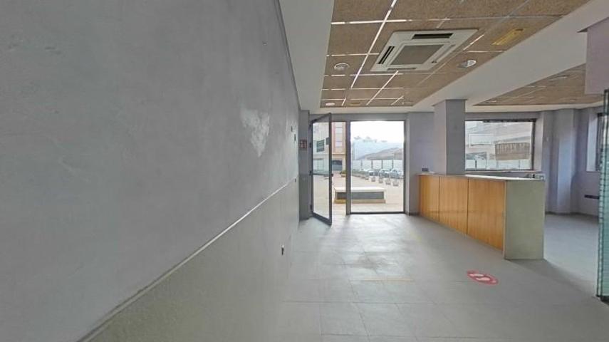 Local comercial en venta en El Palmar, Zona centro photo 0