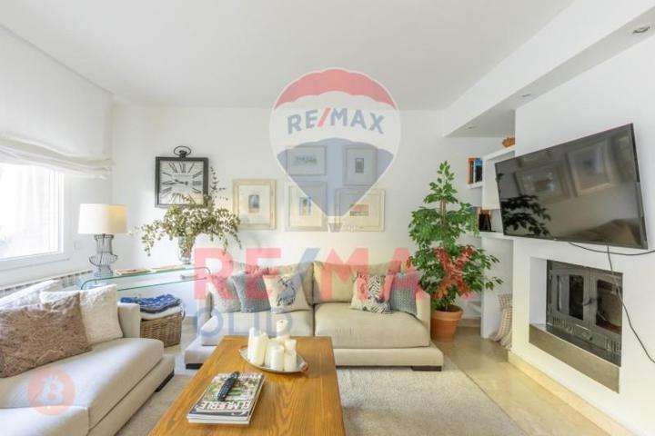 Adosada en venta en Simancas, Urbanizacion el pichon photo 0