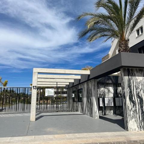 Apartamento en venta en Orihuela Costa, Playa Flamenca photo 0