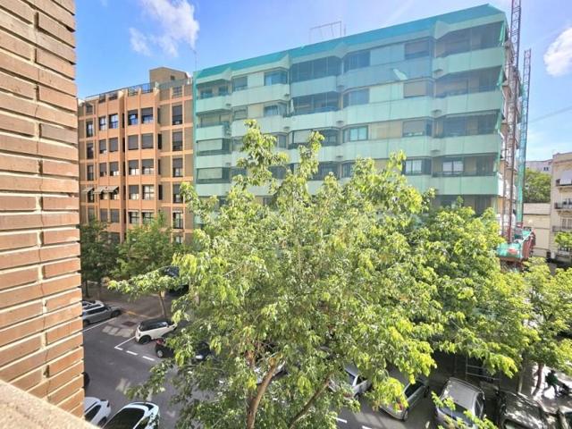 Piso en venta en Valencia photo 0