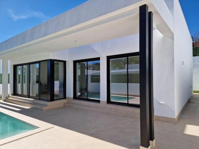 Chalet en venta en Pilar de la Horadada, Pinar de Campoverde photo 0