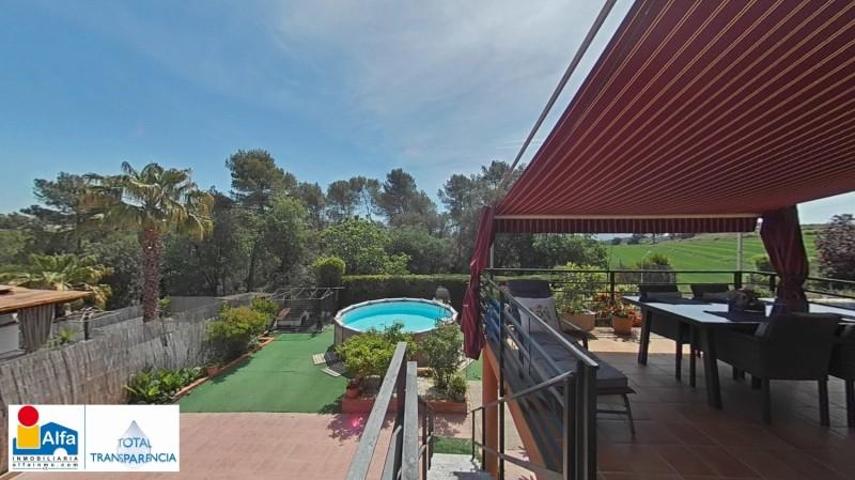 Adosada en venta en Lliçà d'Amunt photo 0