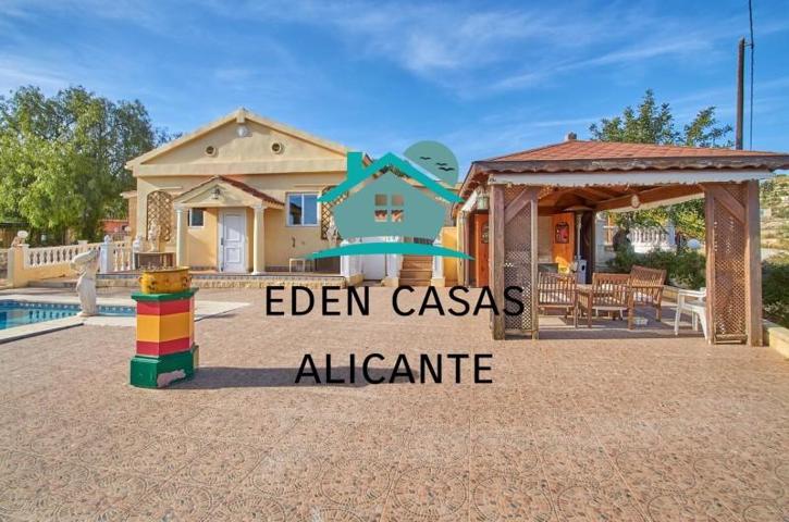 Chalet en venta en El Campello, Campello photo 0