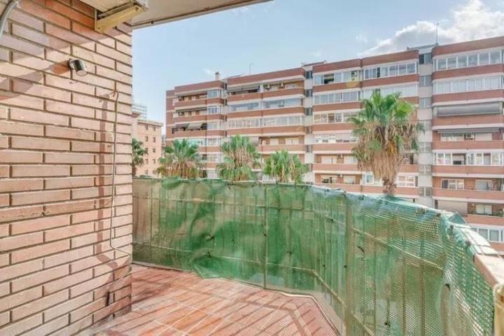 Piso en venta en Barcelona, La Marina del Port photo 0