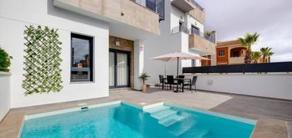 Chalet en venta en Torrevieja, El chaparral photo 0