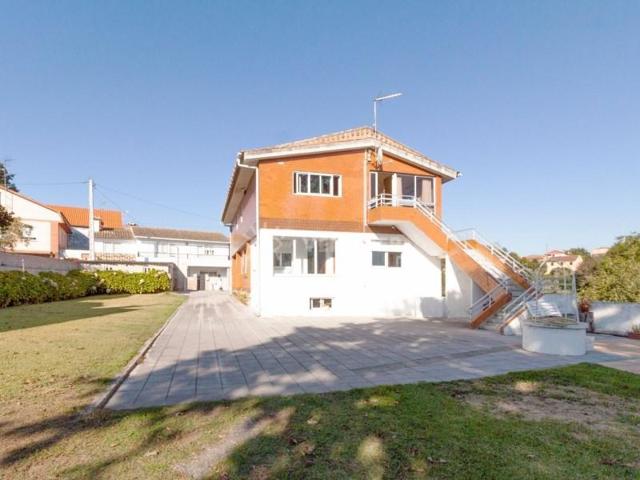 Casa en venta en Baiona photo 0