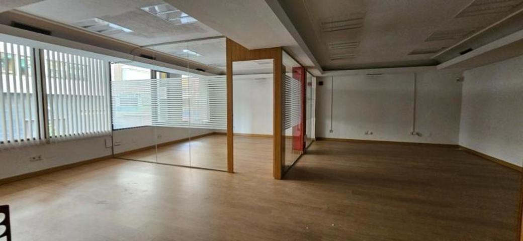 Local comercial en venta en Murcia, Centro photo 0