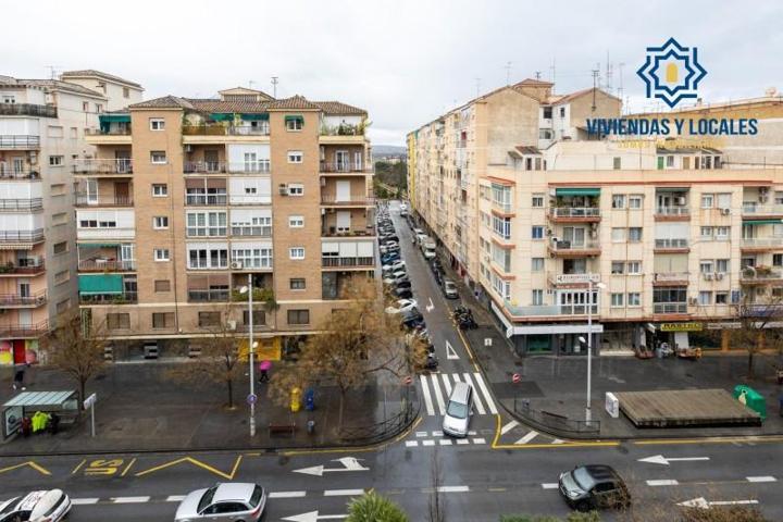 Piso en venta en Granada, Camino de ronda photo 0