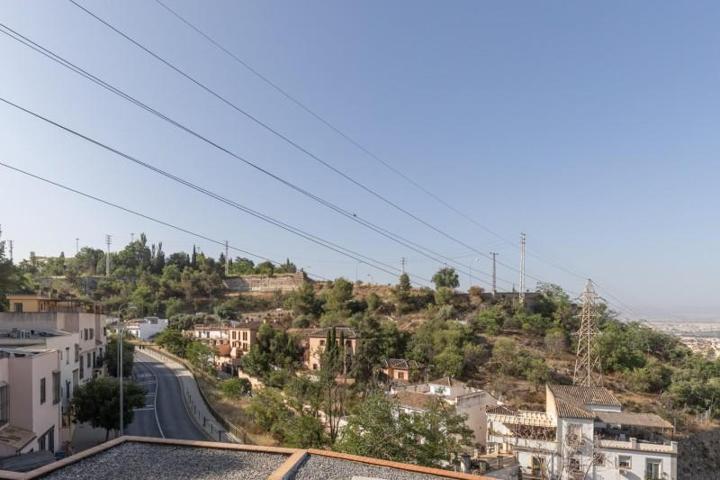 Casa en venta en Granada, Albaycin photo 0