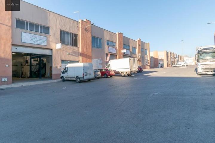 Nave industrial en venta en Peligros, Poligono Ind. Juncaril photo 0