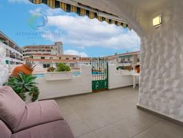 Bungalow en venta en Adeje photo 0