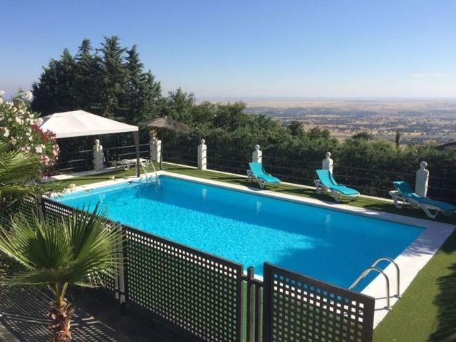 Chalet en venta en Cáceres, CARRETERA DE MIAJADAS photo 0