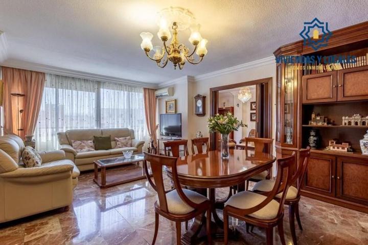 Piso en venta en Granada, Plaza de toros photo 0