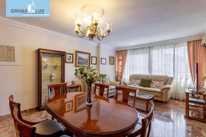 Piso en venta en Granada, Plaza de toros photo 0