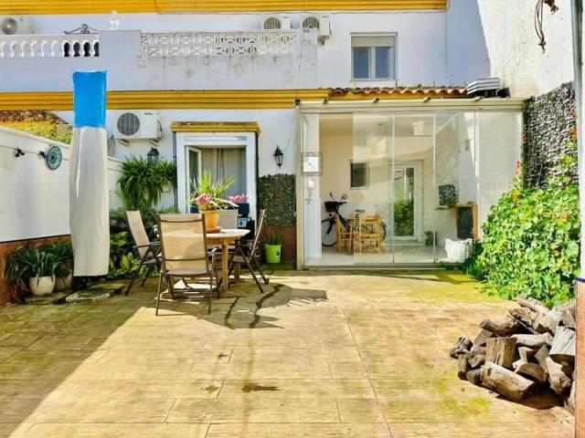 Adosada en venta en San Fernando, Camposoto photo 0