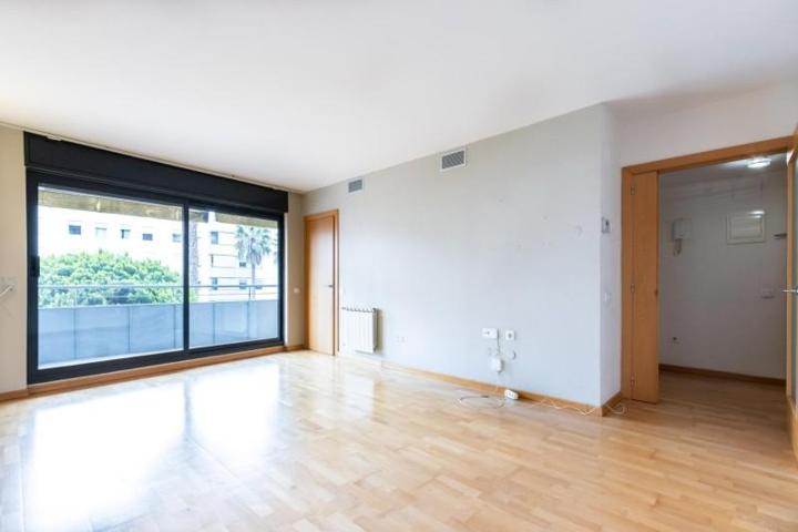 Piso en venta en Sabadell, Gràcia photo 0