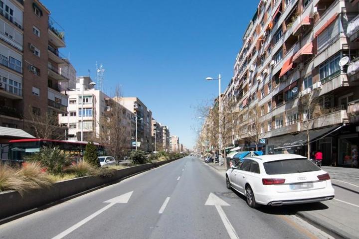 Piso en venta en Granada, Camino de ronda photo 0